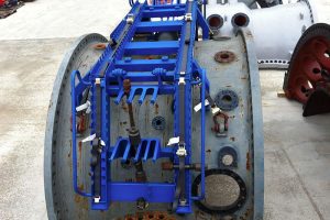 fixtures and gas turbines